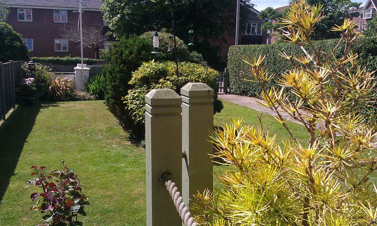 Gables Court Holiday Apartments Swanage Exterior photo
